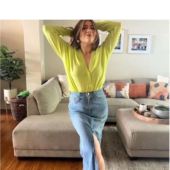 Women's High-Rise Denim Maxi Skirt
- Universal Thread Medium Wash new - Picture 9 of 11